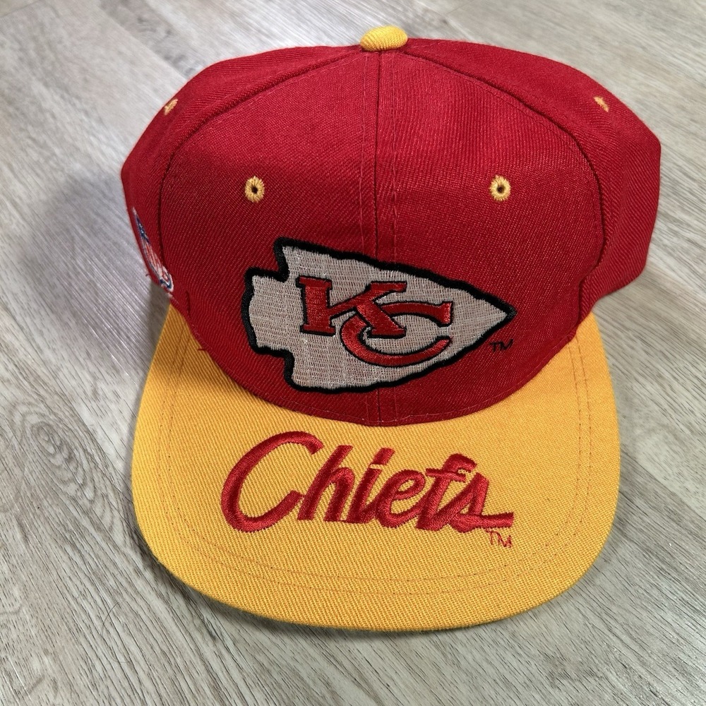 VTG Sports Specialties Kansas City Chiefs Script Snapback Hat NFL Red‎ Wool Cap